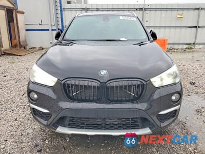 Piąte zdjęcie samochodu w środku: 2018 BMW X1 SDRIVE28I VIN:WBXHU7C38J5H43098 - miniatura
