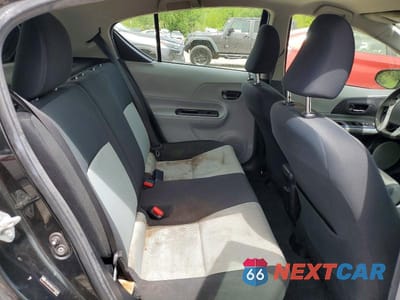 Zdjęcie 10 z 13 samochodu: 2012 TOYOTA PRIUS C TWO VIN:JTDKDTB35C1010740 - miniatura