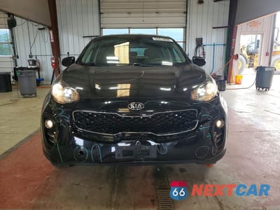 Piąte zdjęcie samochodu w środku: 2017 KIA SPORTAGE LX VIN:KNDPMCAC3H7207014 - miniatura