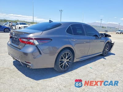 Trzecie zdjęcie samochodu z tyłu: 2024 TOYOTA CAMRY SE VIN:4T1G11AK0RU861617 - miniatura