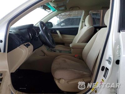 Zdjęcie 7 z 13 samochodu: 2012 TOYOTA HIGHLANDER BASE VIN:5TDZK3EH7CS071103 - miniatura