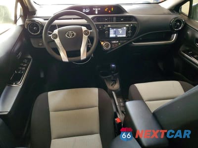 Zdjęcie 8 z 12 samochodu: 2015 TOYOTA PRIUS C TWO VIN:JTDKDTB35F1102435 - miniatura