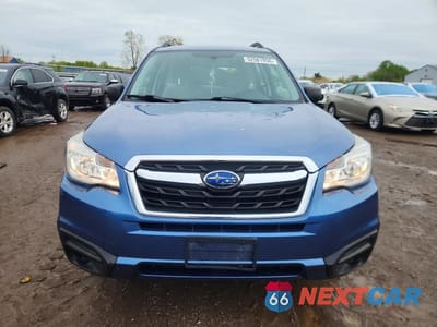 Piąte zdjęcie samochodu w środku: 2017 SUBARU FORESTER 2.5I VIN:JF2SJABC5HH429264 - miniatura