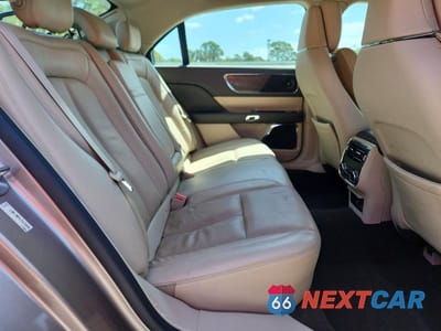 Zdjęcie 10 z 12 samochodu: 2018 LINCOLN CONTINENTAL RESERVE VIN:1LN6L9RP6J5616694 - miniatura