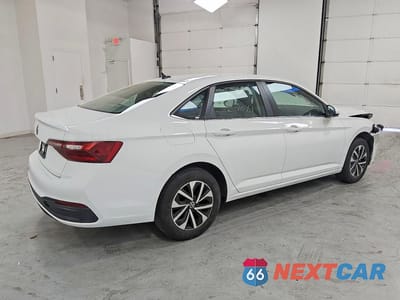 Trzecie zdjęcie samochodu z tyłu: 2024 VOLKSWAGEN JETTA S VIN:3VW5M7BU6RM050055 - miniatura