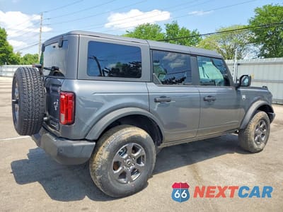 Trzecie zdjęcie samochodu z tyłu: 2026 FORD BRONCO BIG BEND VIN:1FMDE7BH3TLA55488 - miniatura