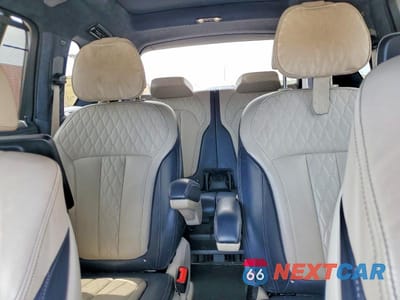 Zdjęcie 10 z 13 samochodu: 2019 BMW X7 XDRIVE50I VIN:5UXCX4C50KLB39510 - miniatura