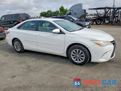 Czwarte zdjęcie samochodu z boku: 2015 TOYOTA CAMRY LE VIN:4T1BF1FKXFU104952 - miniatura