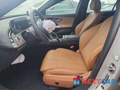 Zdjęcie 7 z 12 samochodu: 2025 MERCEDES-BENZ E 350 VIN:W1KLF4GBXSA135659 - miniatura