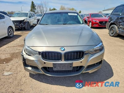 Piąte zdjęcie samochodu w środku: 2016 BMW 320 XI VIN:WBA8A3C56GK552123 - miniatura