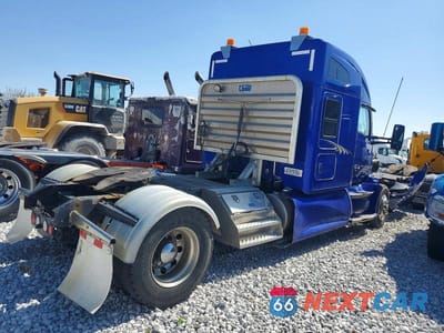 Czwarte zdjęcie samochodu z boku: 2019 KENWORTH T680 SEMI TRUCK VIN:1XKYA48X6KJ289492 - miniatura