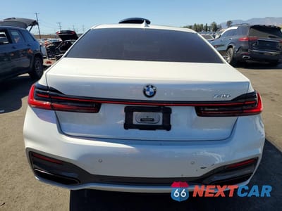 Zdjęcie 6 z 12 samochodu: 2020 BMW 740 I VIN:WBA7T2C08LCD43364 - miniatura