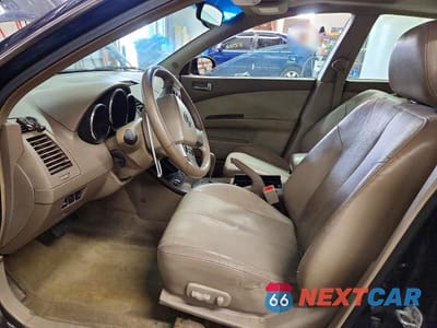 Zdjęcie 7 z 13 samochodu: 2006 NISSAN ALTIMA 3.5 SE VIN:1N4BL11D16C178584 - miniatura