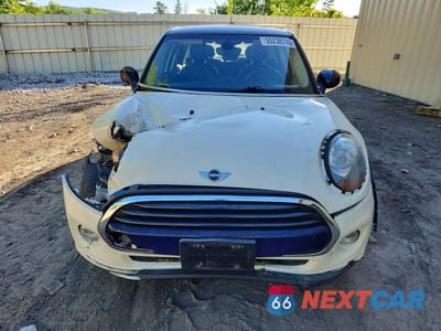Piąte zdjęcie samochodu w środku: 2018 MINI COOPER VIN:WMWXU1C59J2F80578 - miniatura