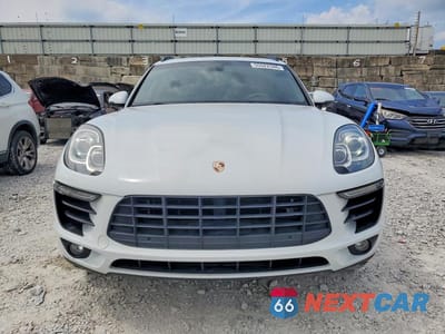 Piąte zdjęcie samochodu w środku: 2016 PORSCHE MACAN S VIN:WP1AB2A56GLB48617 - miniatura