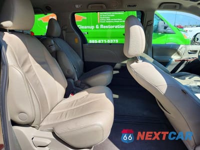 Zdjęcie 11 z 13 samochodu: 2014 TOYOTA SIENNA XLE 8-PASSENGER VIN:5TDYK3DC3ES517705 - miniatura