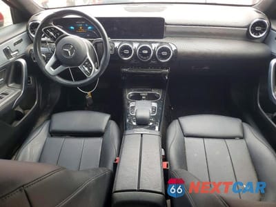Zdjęcie 8 z 12 samochodu: 2020 MERCEDES-BENZ A 220 4MATIC VIN:WDD3G4FB4LW037925 - miniatura