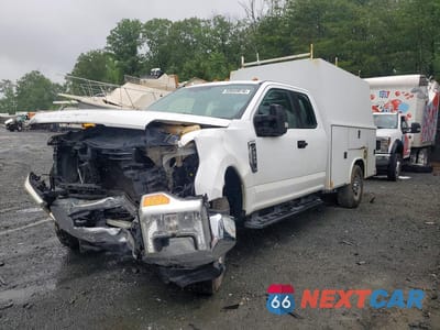 2017 FORD F350 SUPER DUTY 1FD8X3F64HED46350 - główne zdjęcie licytacji z USA - miniatura