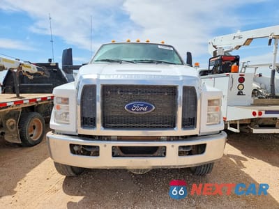 Piąte zdjęcie samochodu w środku: 2019 FORD F650 SUPER DUTY VIN:1FDNW6DC4KDF07423 - miniatura
