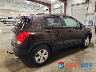 Trzecie zdjęcie samochodu z tyłu: 2016 CHEVROLET TRAX 1LT VIN:KL7CJPSB2GB677919 - miniatura