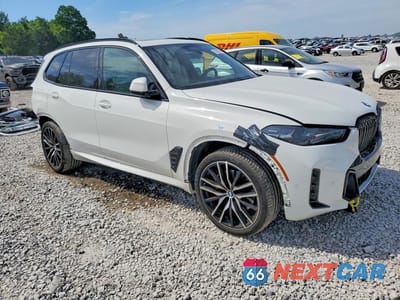 Czwarte zdjęcie samochodu z boku: 2024 BMW X5 XDRIVE40I VIN:5UX23EU08R9S25684 - miniatura