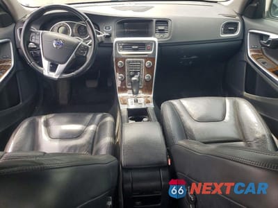 Zdjęcie 8 z 12 samochodu: 2011 VOLVO S60 T6 VIN:YV1902FH2B2007677 - miniatura