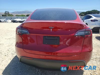 Zdjęcie 6 z 14 samochodu: 2025 TESLA MODEL Y VIN:7SAYGDED8SF313354 - miniatura