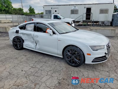 Czwarte zdjęcie samochodu z boku: 2016 AUDI A7 PREMIUM PLUS VIN:WAUWGAFC6GN082629 - miniatura