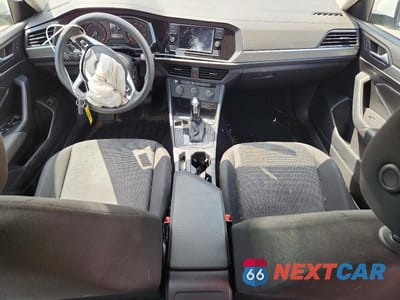 Zdjęcie 8 z 12 samochodu: 2021 VOLKSWAGEN JETTA S VIN:3VWC57BU1MM086958 - miniatura