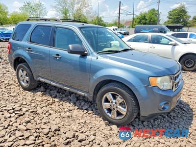 Czwarte zdjęcie samochodu z boku: 2010 FORD ESCAPE XLT VIN:1FMCU0DG2AKC60927 - miniatura