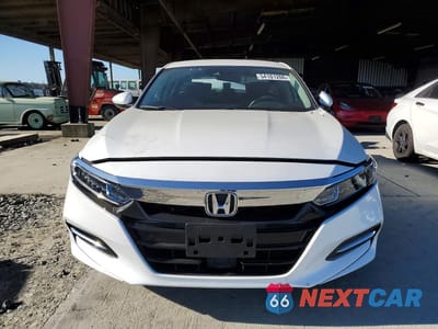 Piąte zdjęcie samochodu w środku: 2019 HONDA ACCORD HYBRID VIN:1HGCV3F18KA020320 - miniatura