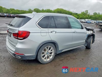 Trzecie zdjęcie samochodu z tyłu: 2015 BMW X5 XDRIVE50I VIN:5UXKR6C50F0J74425 - miniatura