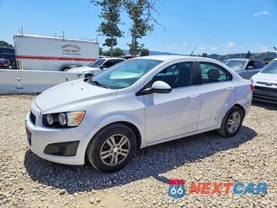 2014 CHEVROLET SONIC LT 1G1JC5SH8E4173169 - główne zdjęcie licytacji z USA - miniatura