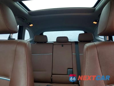 Zdjęcie 10 z 14 samochodu: 2015 BMW X1 XDRIVE28I VIN:WBAVL1C5XFVY36885 - miniatura