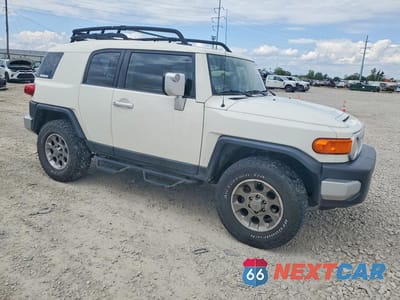 Czwarte zdjęcie samochodu z boku: 2012 TOYOTA FJ CRUISER BASE VIN:JTEBU4BF1CK139127 - miniatura