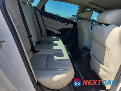 Zdjęcie 10 z 12 samochodu: 2018 HONDA ACCORD TOURING VIN:1HGCV2F90JA005745 - miniatura