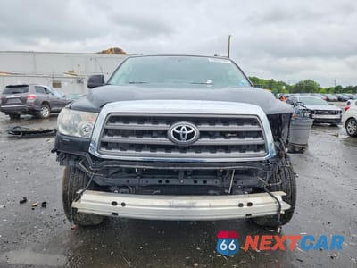Piąte zdjęcie samochodu w środku: 2017 TOYOTA SEQUOIA SR5 VIN:5TDZY5G14HS068354 - miniatura