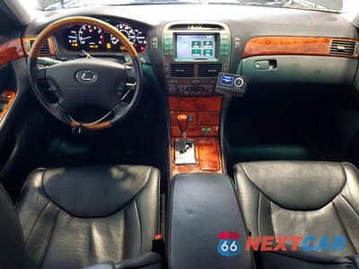 Zdjęcie 8 z 12 samochodu: 2006 LEXUS LS 430 VIN:JTHBN36F465051535 - miniatura