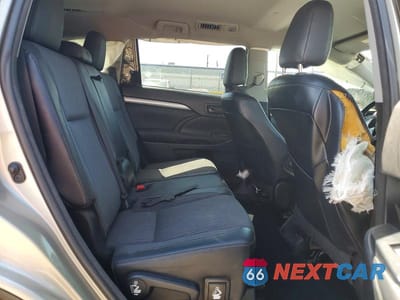 Zdjęcie 11 z 13 samochodu: 2015 TOYOTA HIGHLANDER LE PLUS VIN:5TDZKRFH8FS114790 - miniatura
