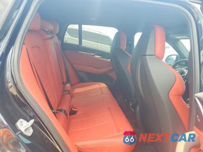 Zdjęcie 10 z 12 samochodu: 2024 BMW X4 M VIN:5YM23EC09R9U27444 - miniatura