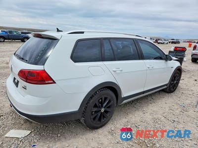 Trzecie zdjęcie samochodu z tyłu: 2017 VOLKSWAGEN GOLF ALLTRACK S VIN:3VWH17AU3HM526140 - miniatura