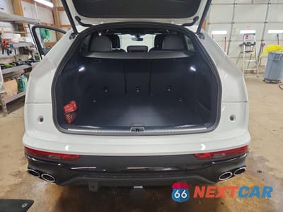 Zdjęcie 6 z 13 samochodu: 2024 AUDI SQ5 SPORTBACK PRESTIGE VIN:WA134AFY7R2079358 - miniatura
