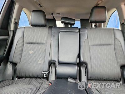 Zdjęcie 10 z 13 samochodu: 2019 TOYOTA HIGHLANDER LE PLUS VIN:5TDBZRFH4KS969591 - miniatura