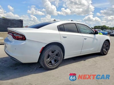 Czwarte zdjęcie samochodu z boku: 2018 DODGE CHARGER POLICE VIN:2C3CDXAG4JH181045 - miniatura