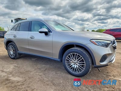 Czwarte zdjęcie samochodu z boku: 2023 MERCEDES-BENZ GLC 300 4MATIC VIN:W1NKM4HB0PU033621 - miniatura