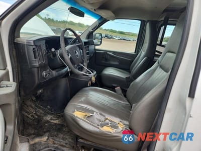 Zdjęcie 7 z 12 samochodu: 2011 GMC SAVANA G2500 VIN:1GTW7FCG1B1100350 - miniatura