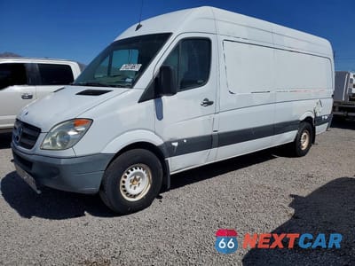 2011 MERCEDES BENZ SPRINTER 2500 DELIVERY VAN WD3PE8CB9B5606408 - główne zdjęcie licytacji z USA - miniatura