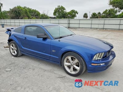 Czwarte zdjęcie samochodu z boku: 2007 FORD MUSTANG GT VIN:1ZVFT82H275262731 - miniatura