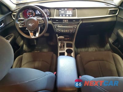 Zdjęcie 8 z 12 samochodu: 2019 KIA OPTIMA LX VIN:5XXGT4L37KG357177 - miniatura