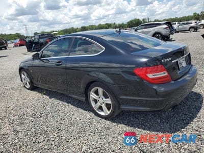 Drugie zdjęcie samochodu z przodu: 2012 MERCEDES-BENZ C 250 VIN:WDDGJ4HB4CF790161 - miniatura